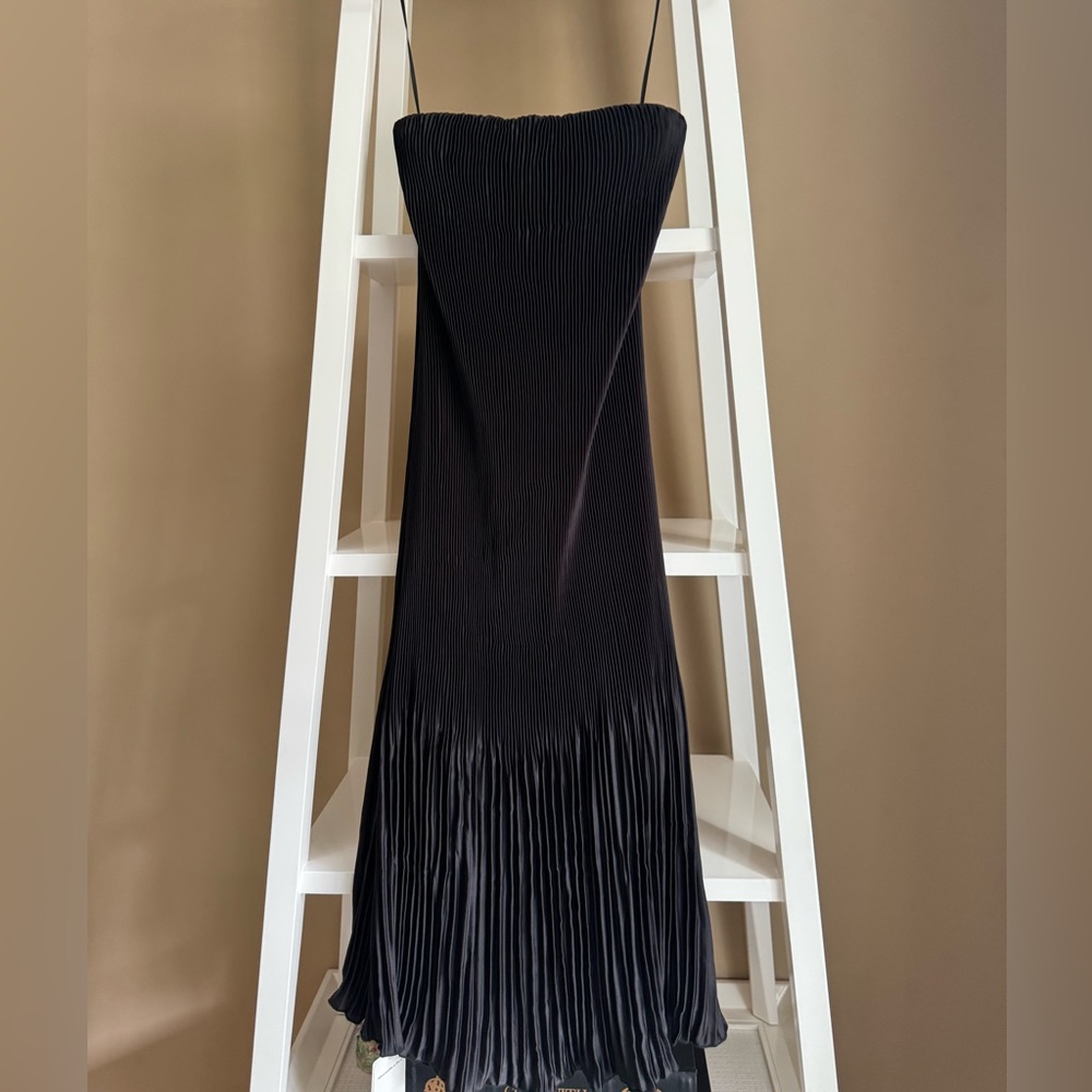 Black strapless Abercrombie dress